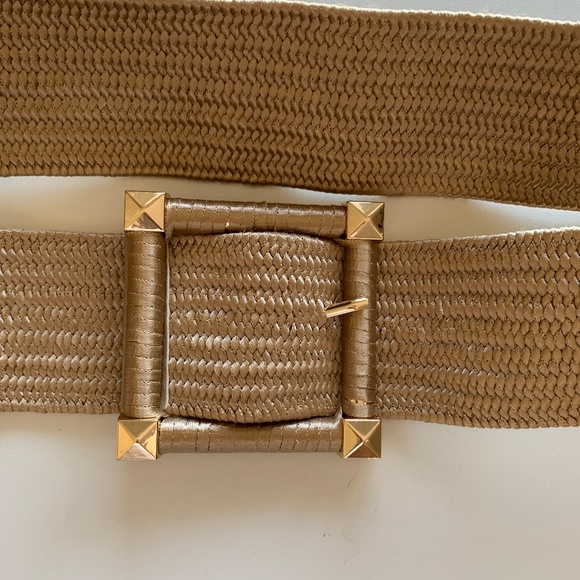 Gold belt - Picture 2 of 3